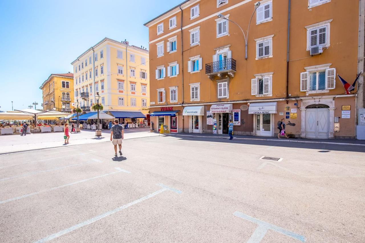 Main Street Apartments 2 Rijeka Bagian luar foto
