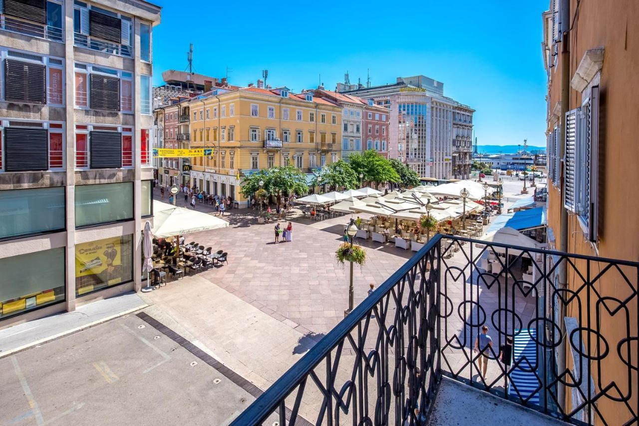 Main Street Apartments 2 Rijeka Bagian luar foto