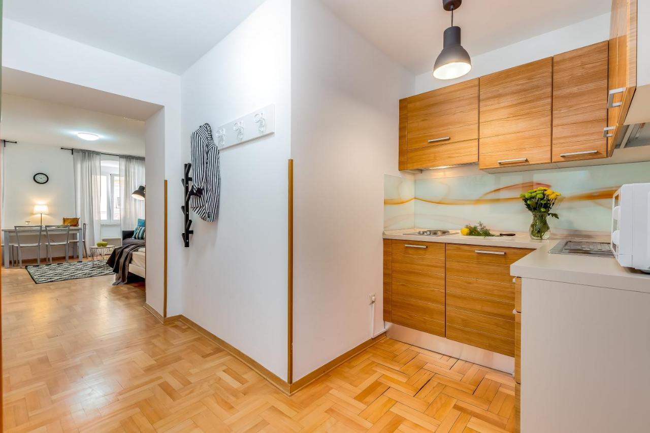 Main Street Apartments 2 Rijeka Bagian luar foto