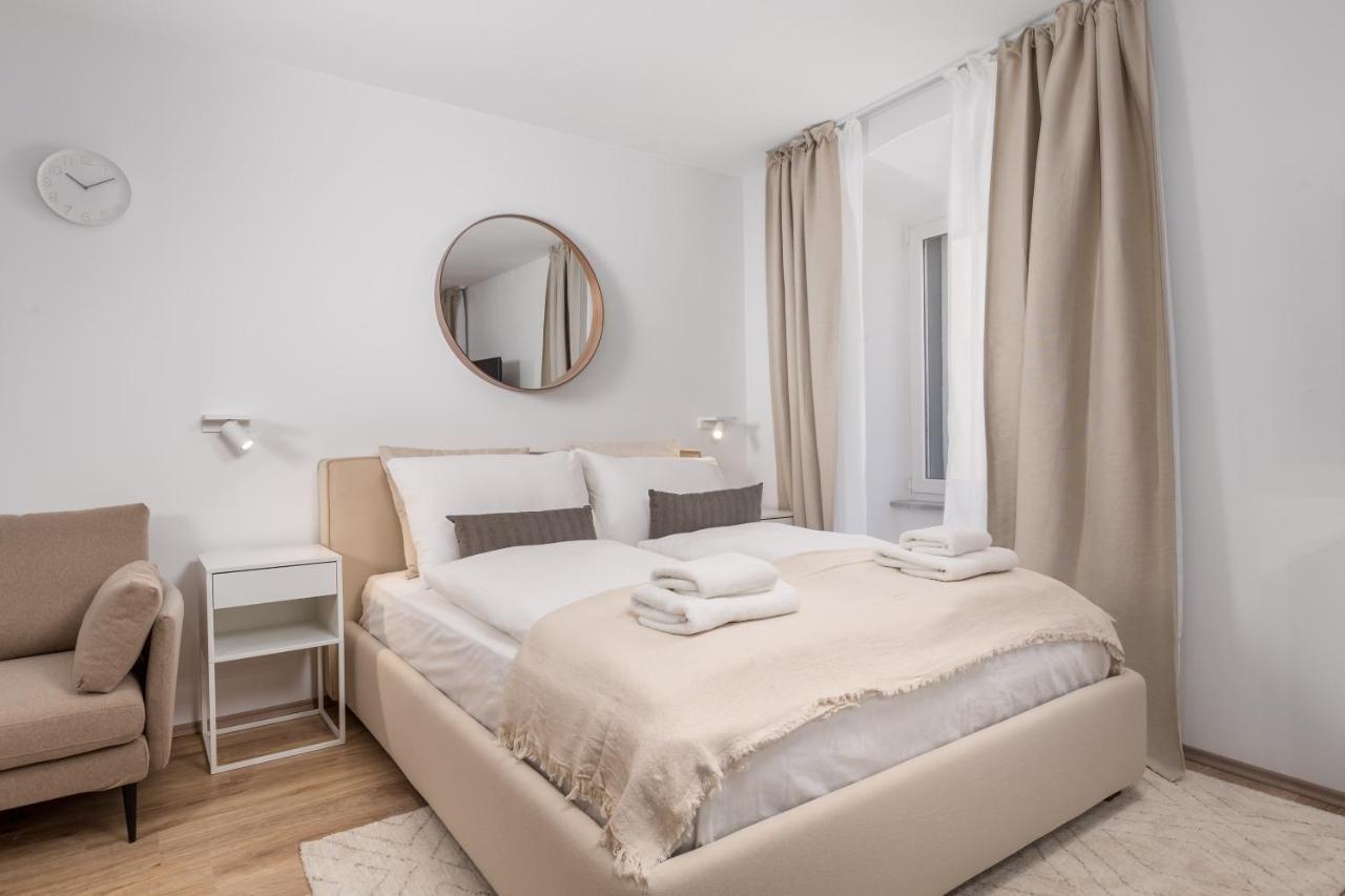 Main Street Apartments 2 Rijeka Bagian luar foto