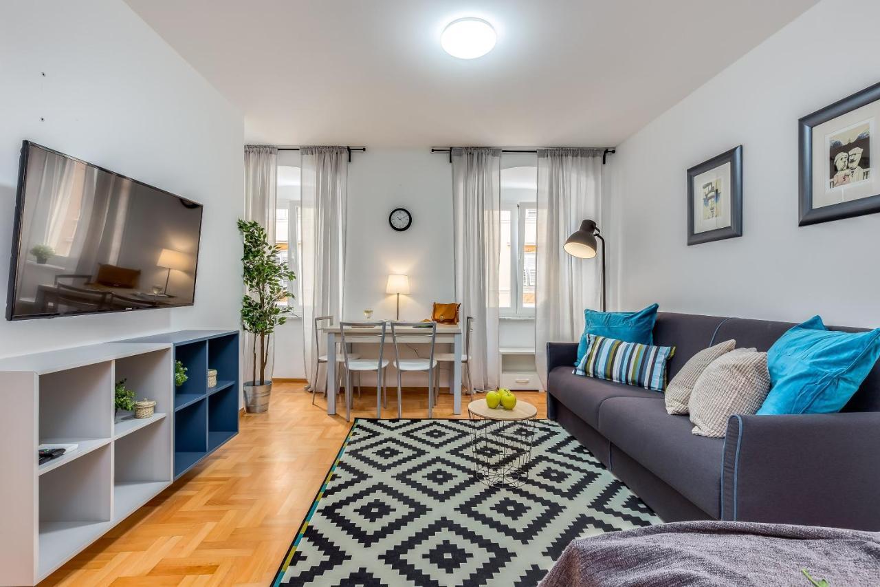 Main Street Apartments 2 Rijeka Bagian luar foto